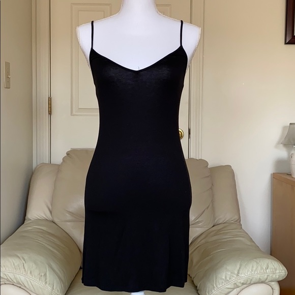 LBD - Picture 3 of 5